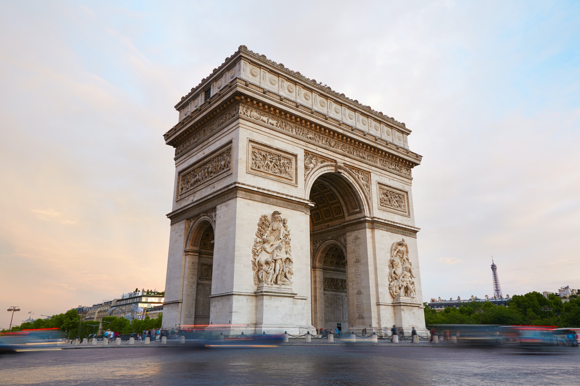 Arc de Triomphe, morning in Paris