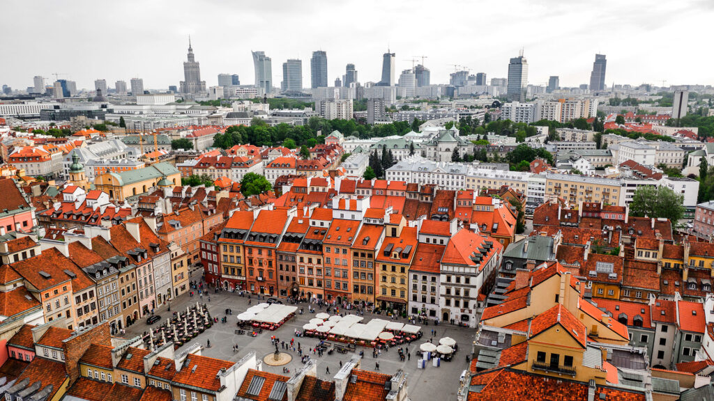 mazowieckie, Warszawa, panorama miasta Aerial view of Warsaw. Old town and new modern buildings